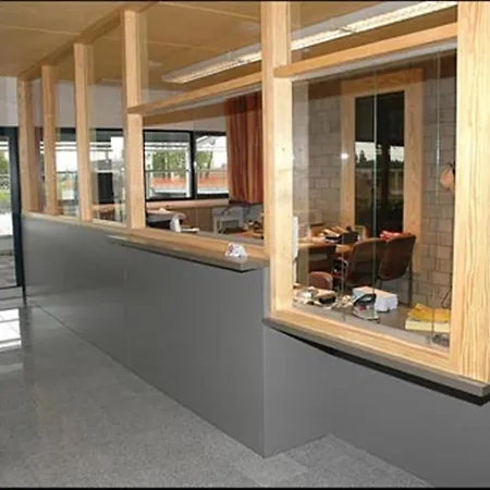 אכסניה Herdersbrug Youth ברוז'